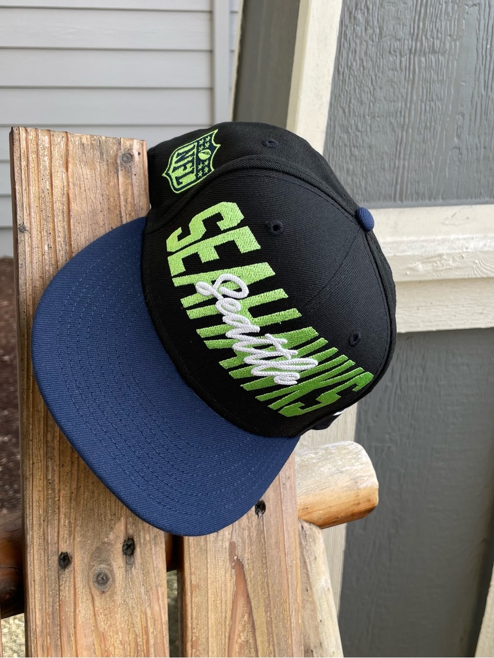 Seattle Seahawks NEW ERA 2022 NFL Draft Fitted Hat 7 1/4 Blue Green Spell Out